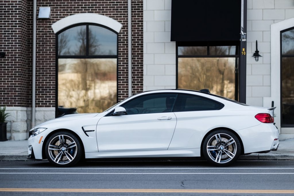 BMW M4 weiss